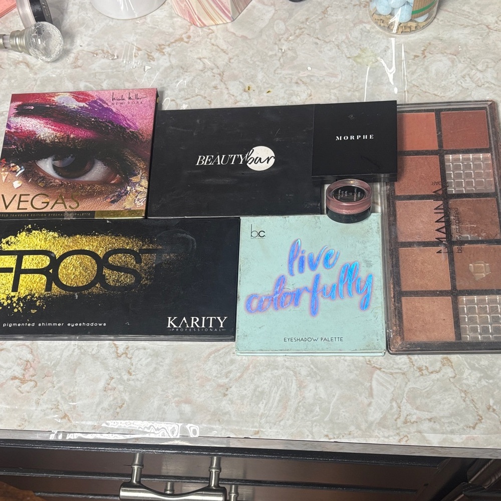 Eyeshadow bundle